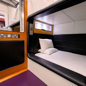 Hotel Cápsula Yotelair London Gatwick Airport, Horley